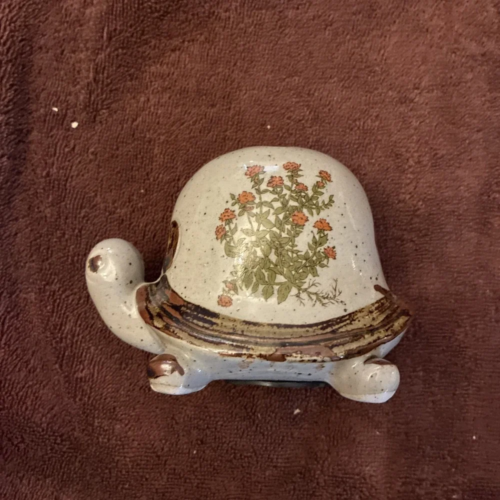 Lovely Ceramic Turtle Piggy Bank Brown Poka Dots And Speckles Counterpoint